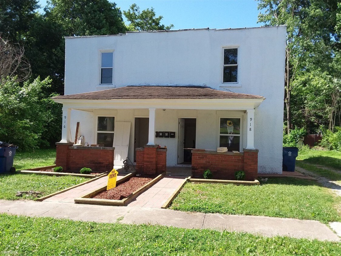 Primary Photo - 918 W Calhoun St