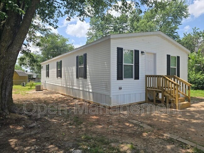 Foto del edificio - 4511 Dirt Rd