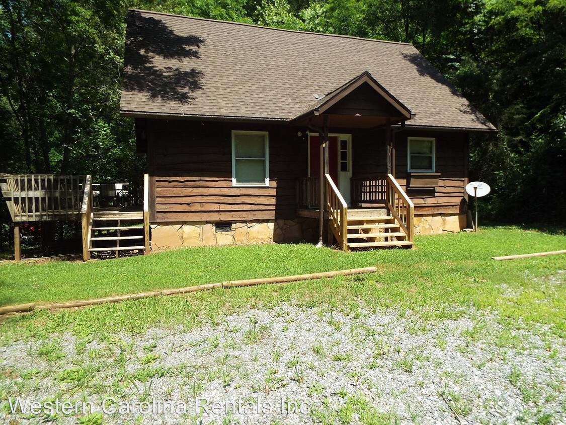 Primary Photo - 4 br, 2 bath Room For Rent - 113 Bel Air Road