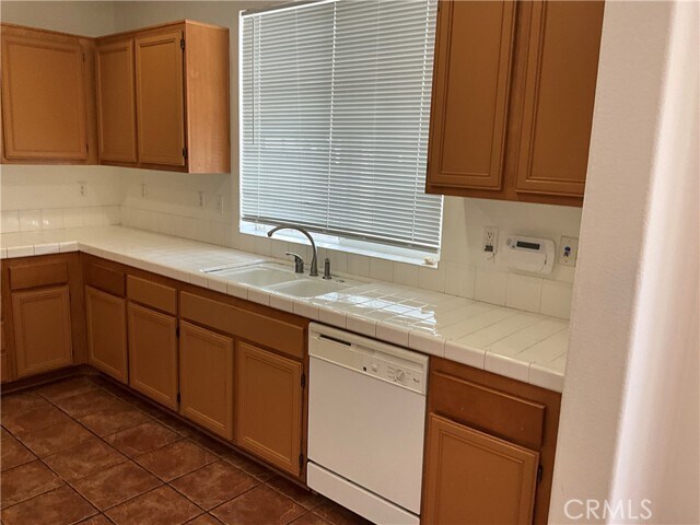 Foto del edificio - 15026 Leaf Ln