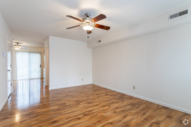 2BR, 1.5BA - 1,020 SF Townhome - Whitehall Apartments