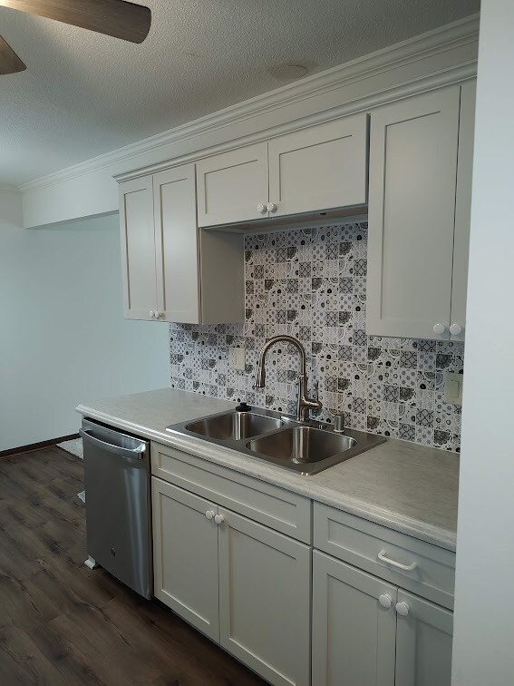 2076 Chateau Ct Unit 202, Grafton, WI 53024 Condo for Rent in Grafton