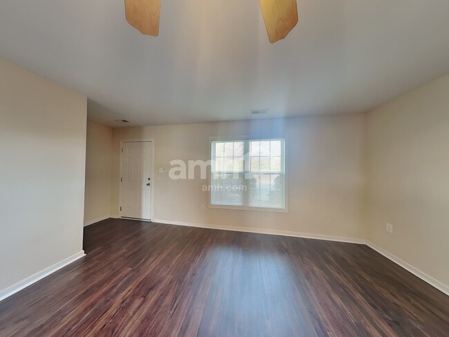 Building Photo - 83 Wolf Creek Lane