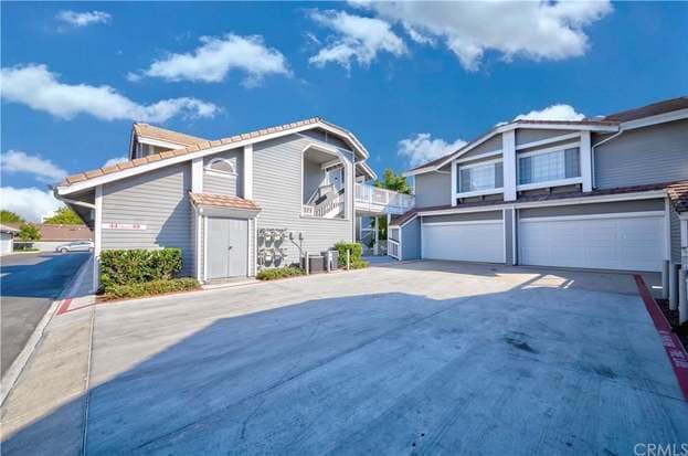 Building Photo - 10371 Garden Grove Blvd