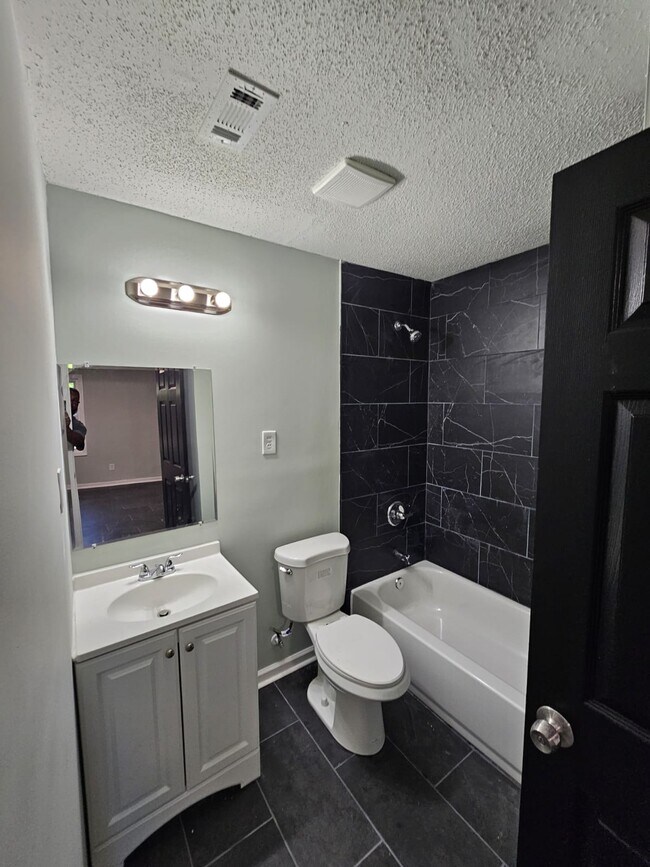 Foto del edificio - 2238 Curry Ave