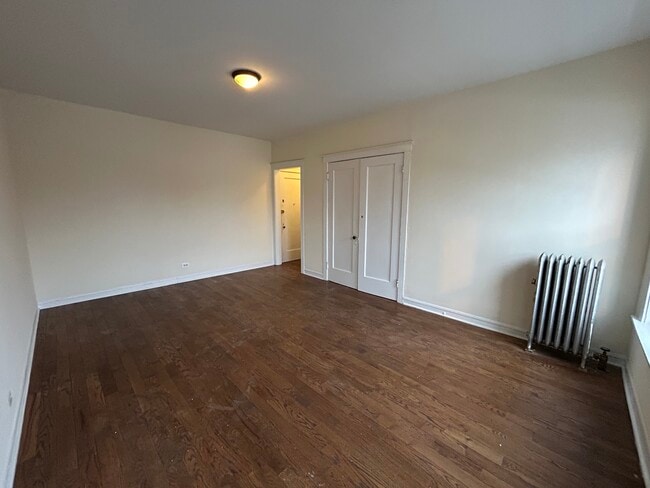 Foto del edificio - 2712 N Milwaukee Ave