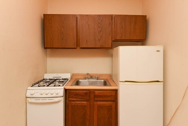 Foto del edificio - 1055 W George St