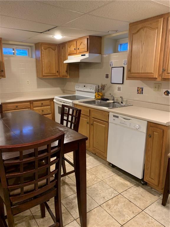 Foto del edificio - 1376 Mineral Spring Ave