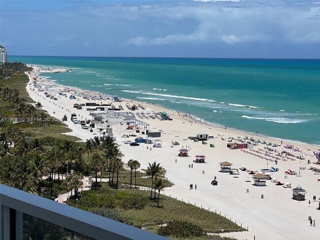 Foto del edificio - 100 Lincoln Rd