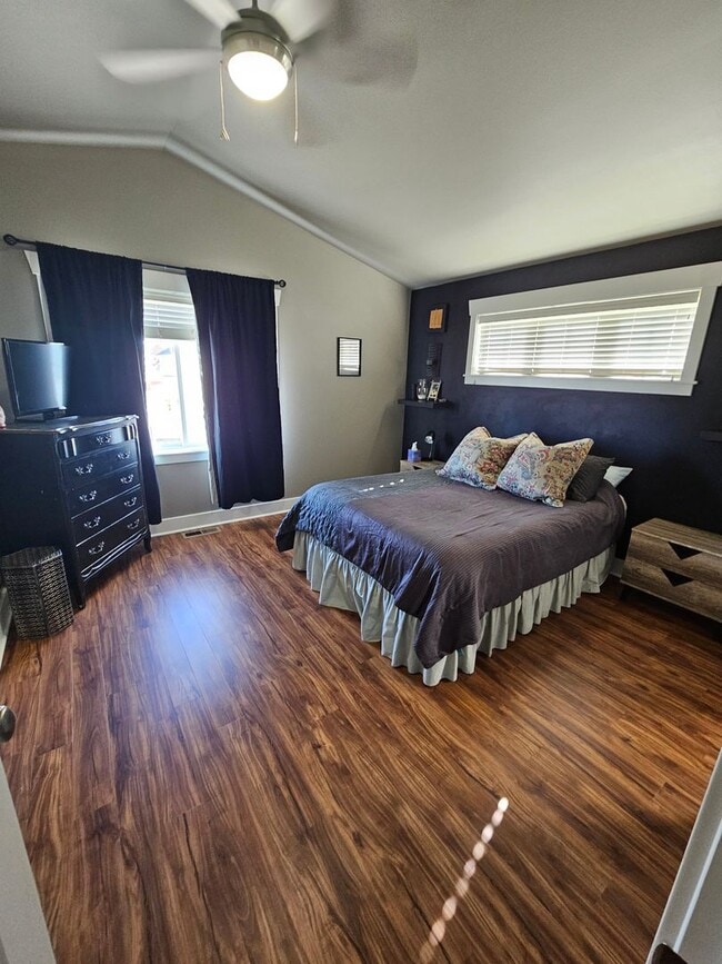 Building Photo - Move-In Ready Furnished Home | Utilities Included | Josephine Crossing