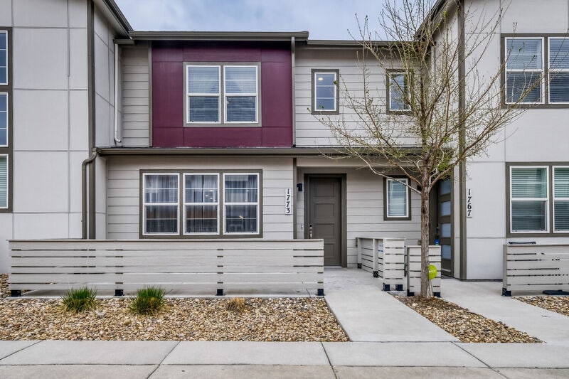 Photo - 1773 Spring Water Point - 1