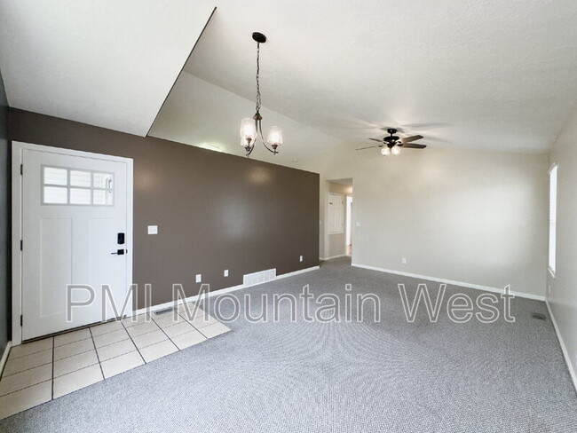 Foto del edificio - 2419 1850 N St