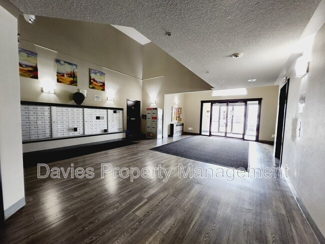 Building Photo - 330 Clareview Station Dr NW