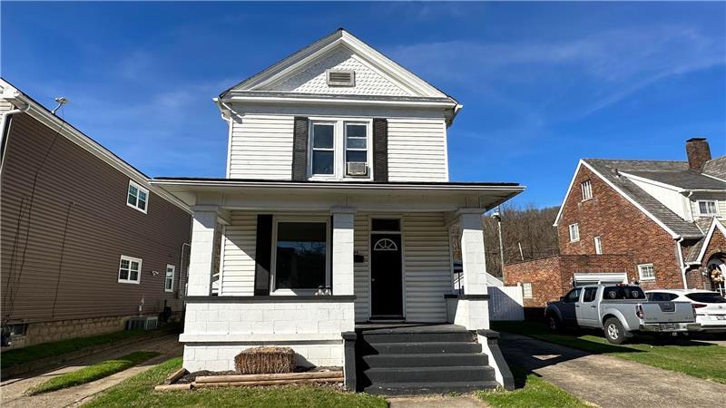 Primary Photo - 304 Mound St