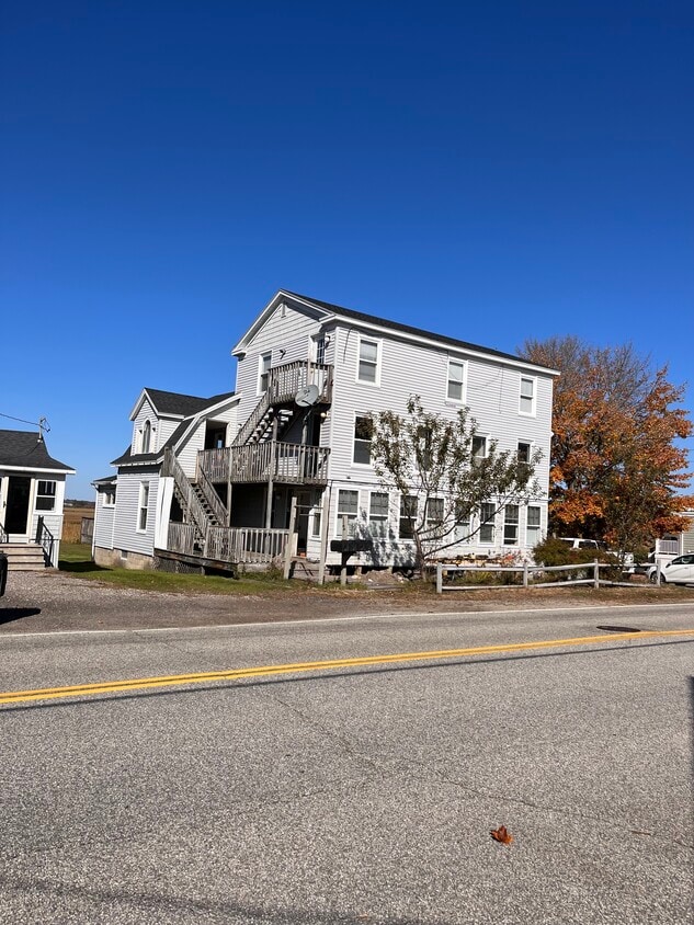 12 Jones Creek Dr Unit 2, Scarborough, ME 04074 Apartments in