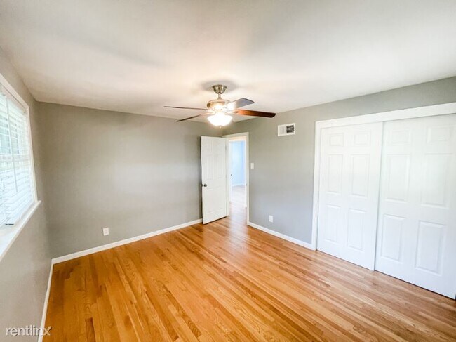 Foto del edificio - 3 br, 2 bath House - 8710 Glenwood Dr.