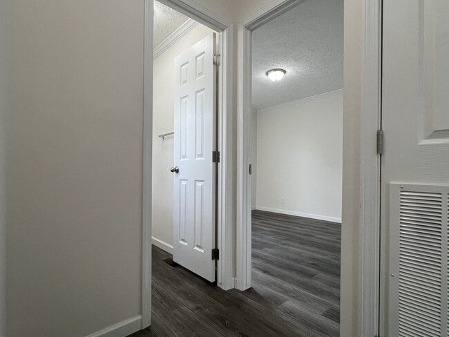 Foto del edificio - 178 Redwood Ln