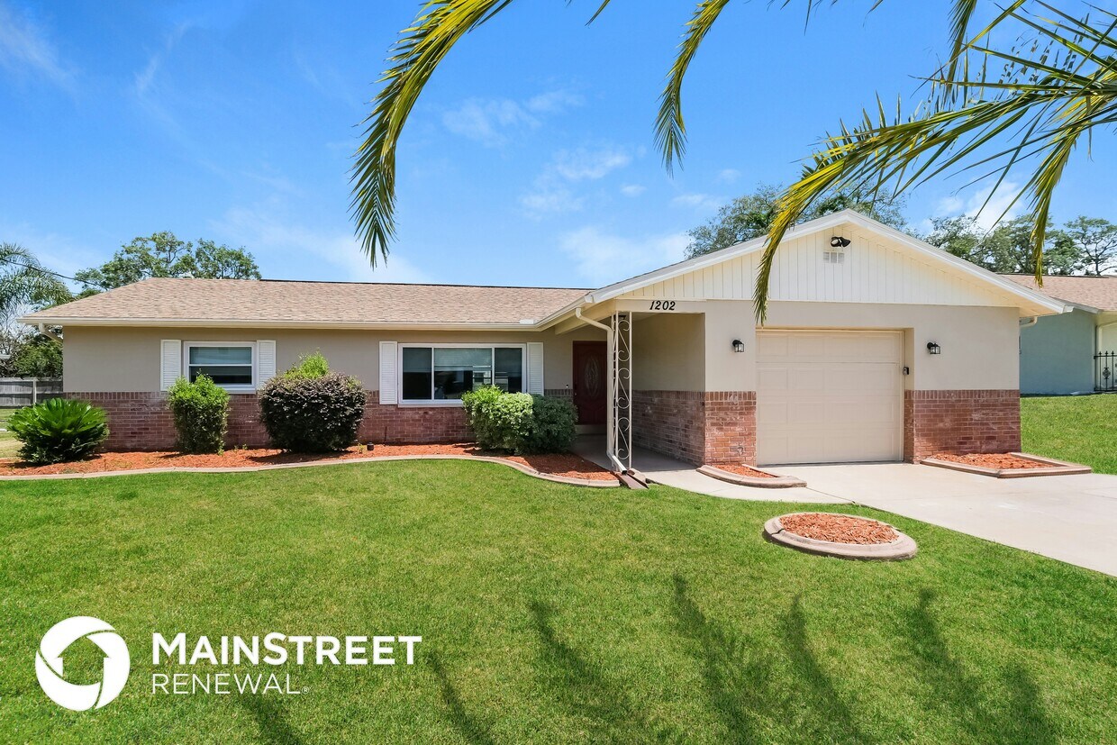 Foto principal - 1202 MacFarlane Ave