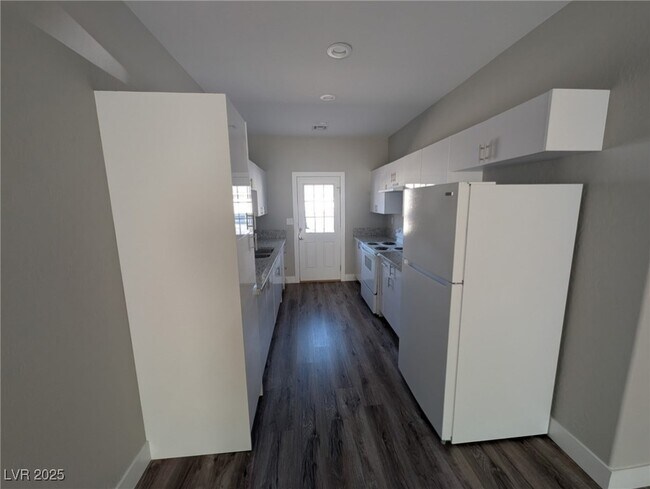 Foto del edificio - 1401 Ogallala St