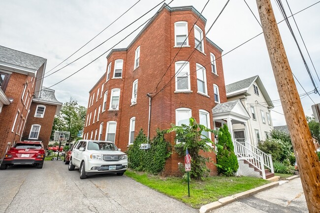 Building Photo - 56-58 School Street
