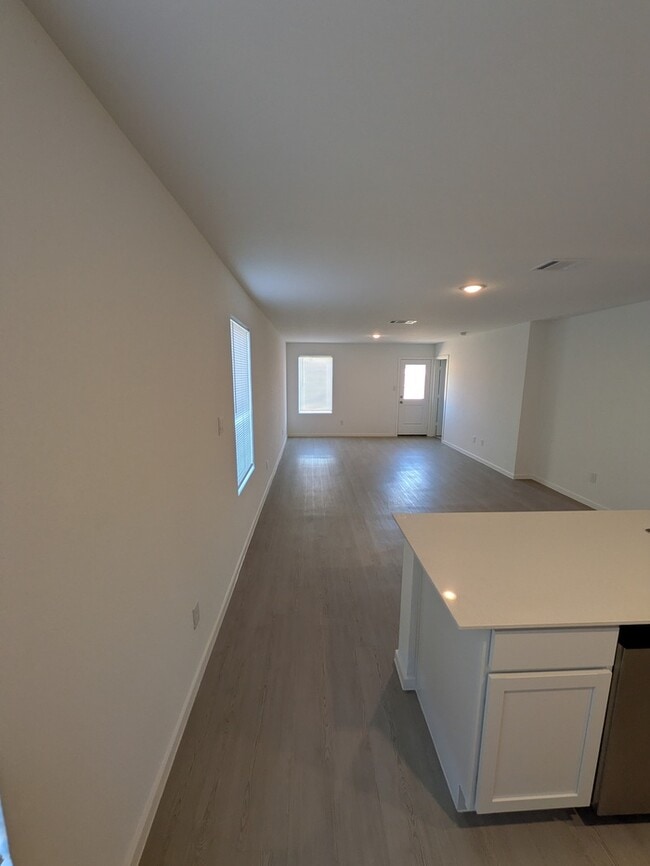 Building Photo - 15111 Mudstone Pl