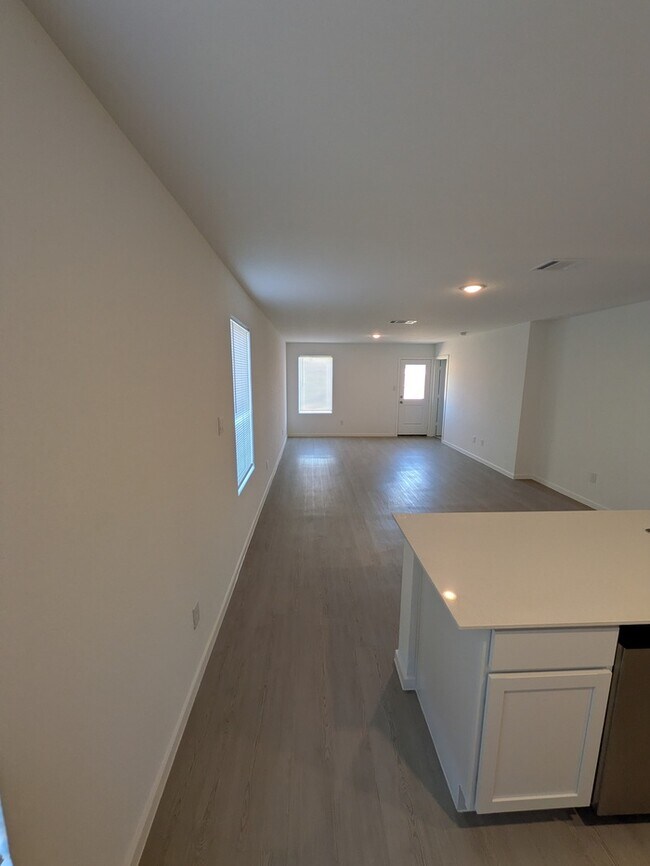 Foto del edificio - 15111 Mudstone Pl