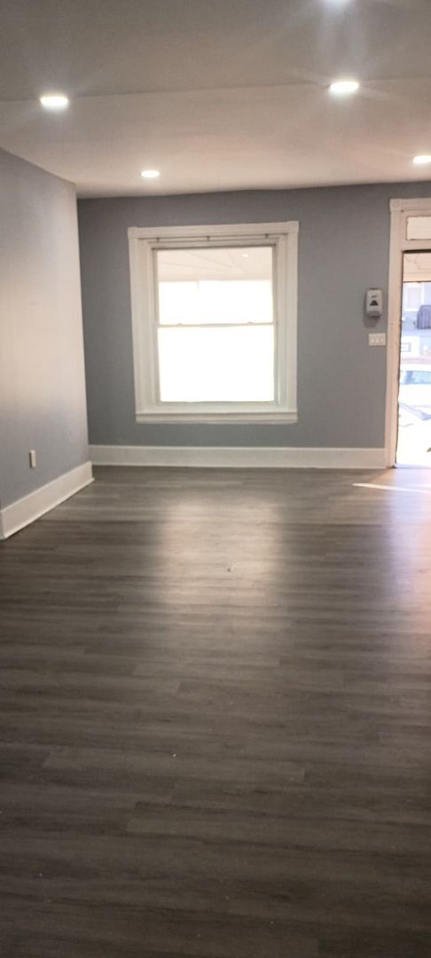 Building Photo - 135 N 51st St