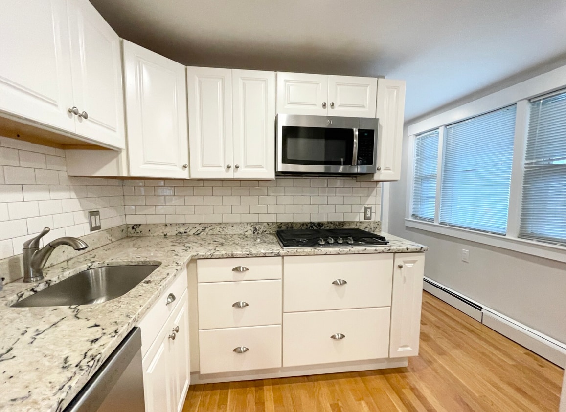 Primary Photo - 131 P St