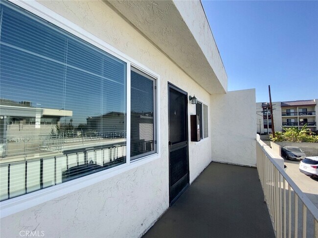 Foto del edificio - 16231 Gramercy Pl