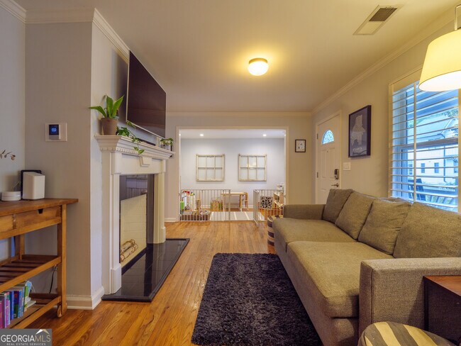 Foto del edificio - 1036 Sanders Ave SE