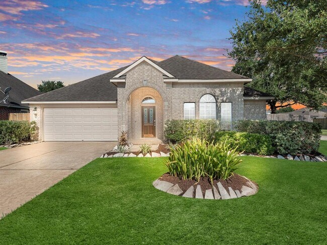 Foto del edificio - 501 Laddingford Ln