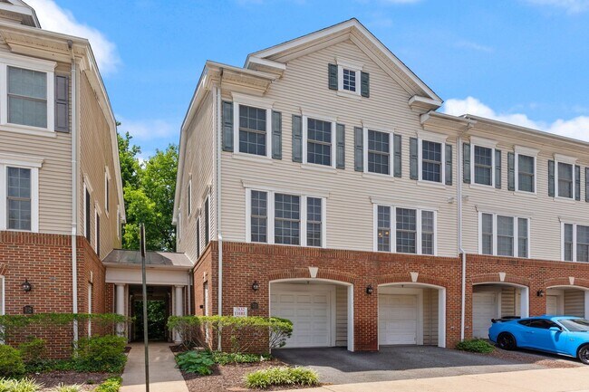 Building Photo - 7134 Huntley Creek Pl