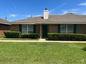 Building Photo - 9511 Panther Way