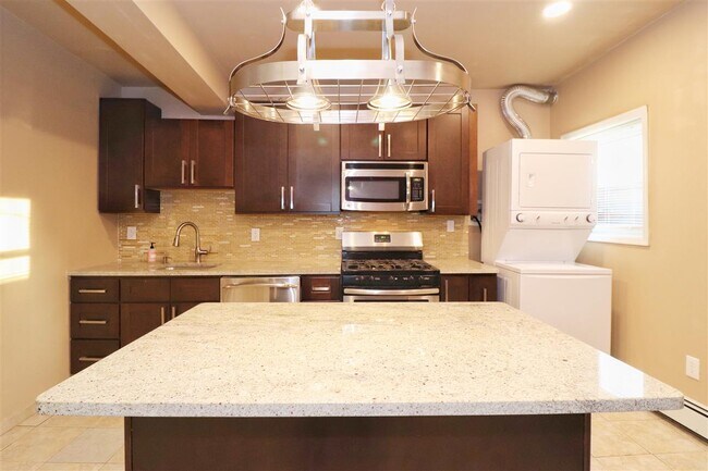 Foto del edificio - 311 5th St