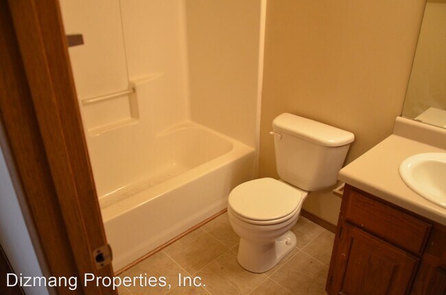 Building Photo - 3 br, 2 bath House - 1069 S. Missouri Ave.