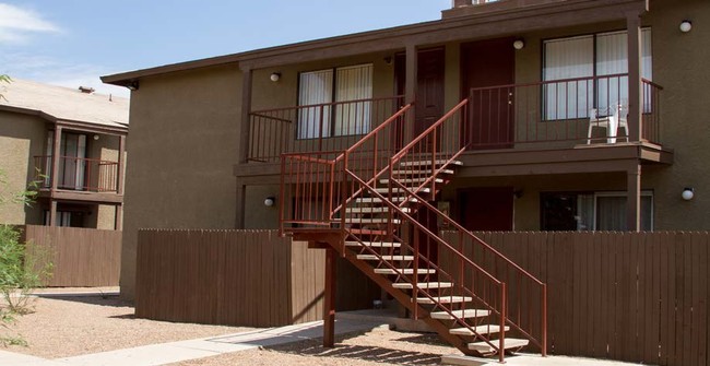 Building Photo - Casa Grande Village Apartments