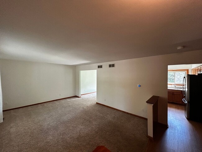 Foto del edificio - 4 Bedroom Home in Ann Arbor School District