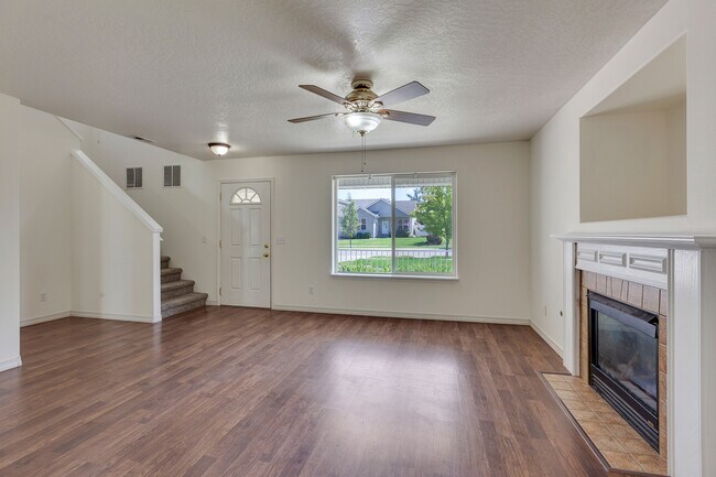 Foto del edificio - 3988 W Lennox Loop