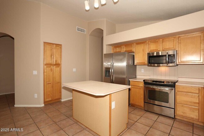 Foto del edificio - 4604 E Sands Dr