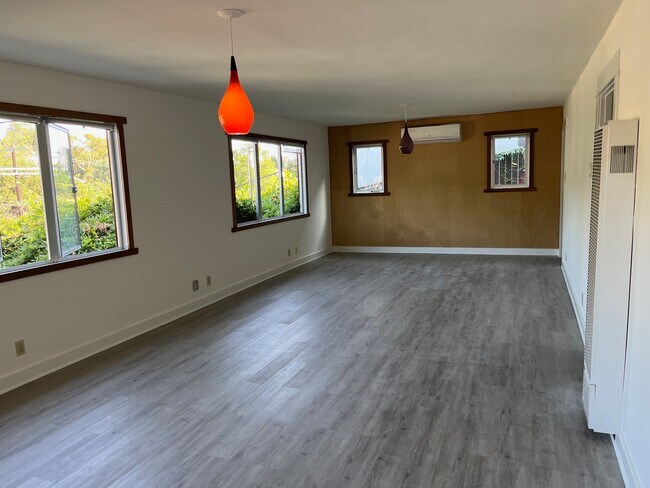 Sala de estar/comedor - 2309 Echo Park Ave