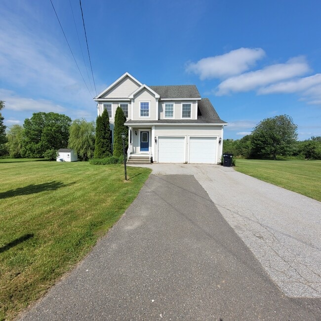 Building Photo - 96 Lasalle Dr