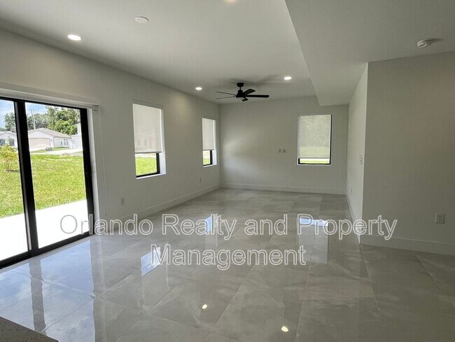 Building Photo - 6201 Chorus Dr