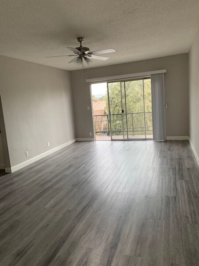 Foto del edificio - 4015 W Adams Blvd