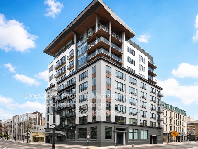 Building Photo - 300 NW 8th Ave