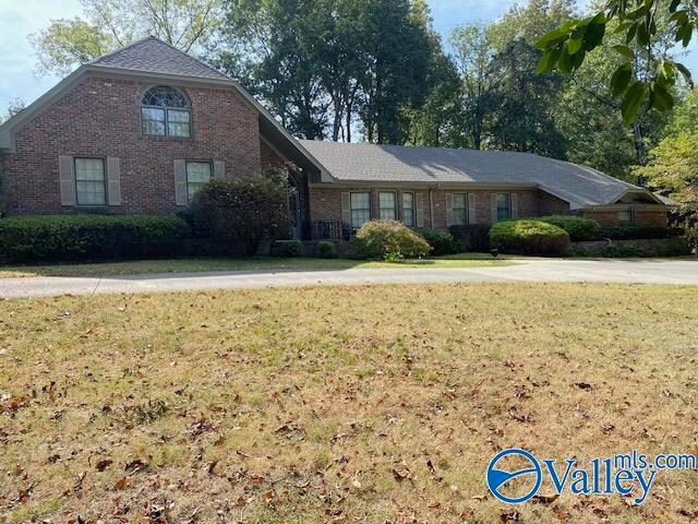 Primary Photo - 1604 Governors Dr SE