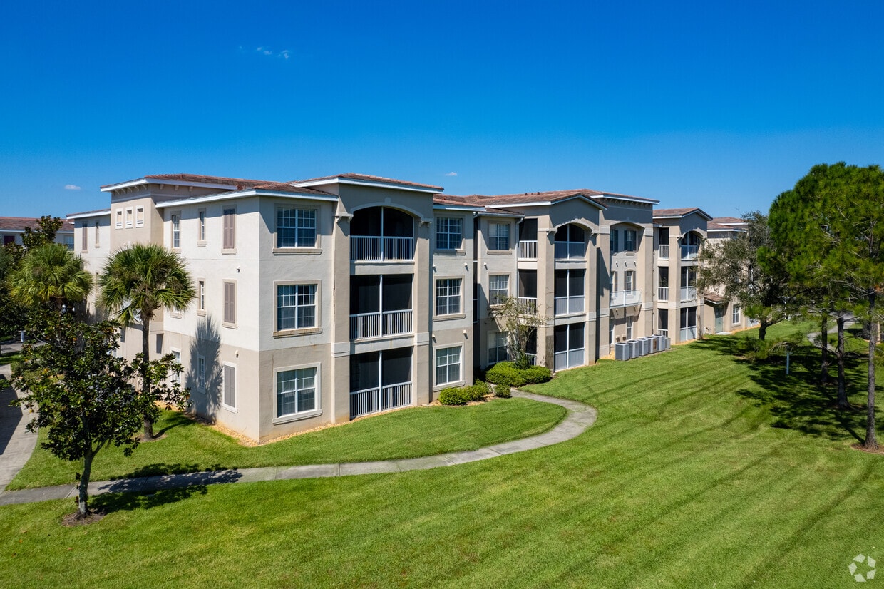 Flora Ridge Condominiums Apartments in Kissimmee, FL