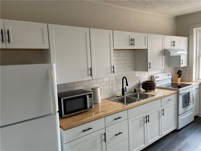 Foto del edificio - 74 Richmond St