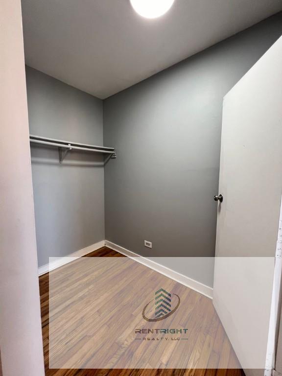 Building Photo - 348 W 74th St
