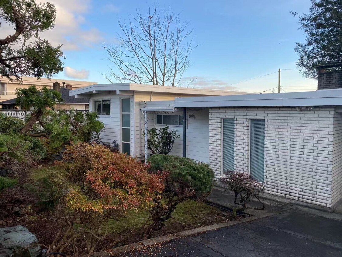 Photo principale - 6242 Kitchener St