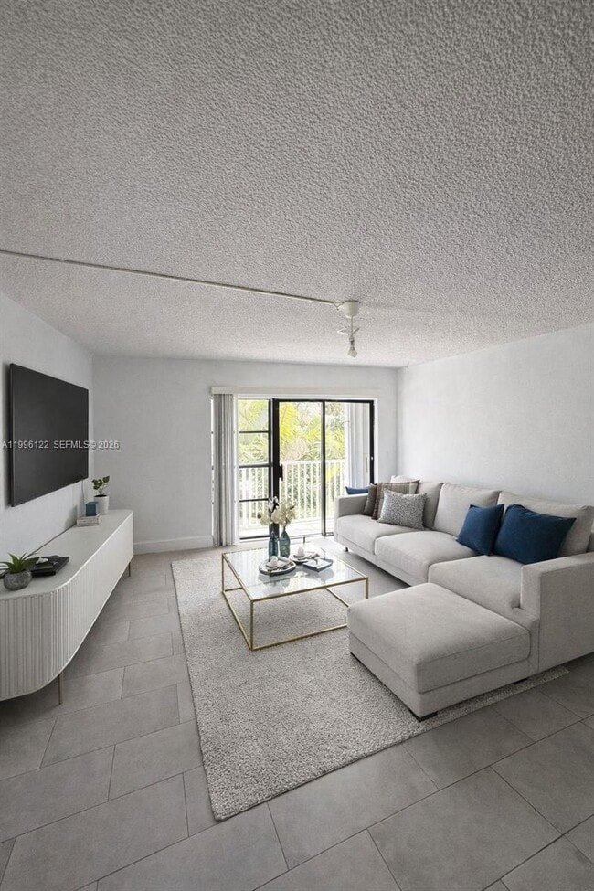 Foto del edificio - 1220 71st St